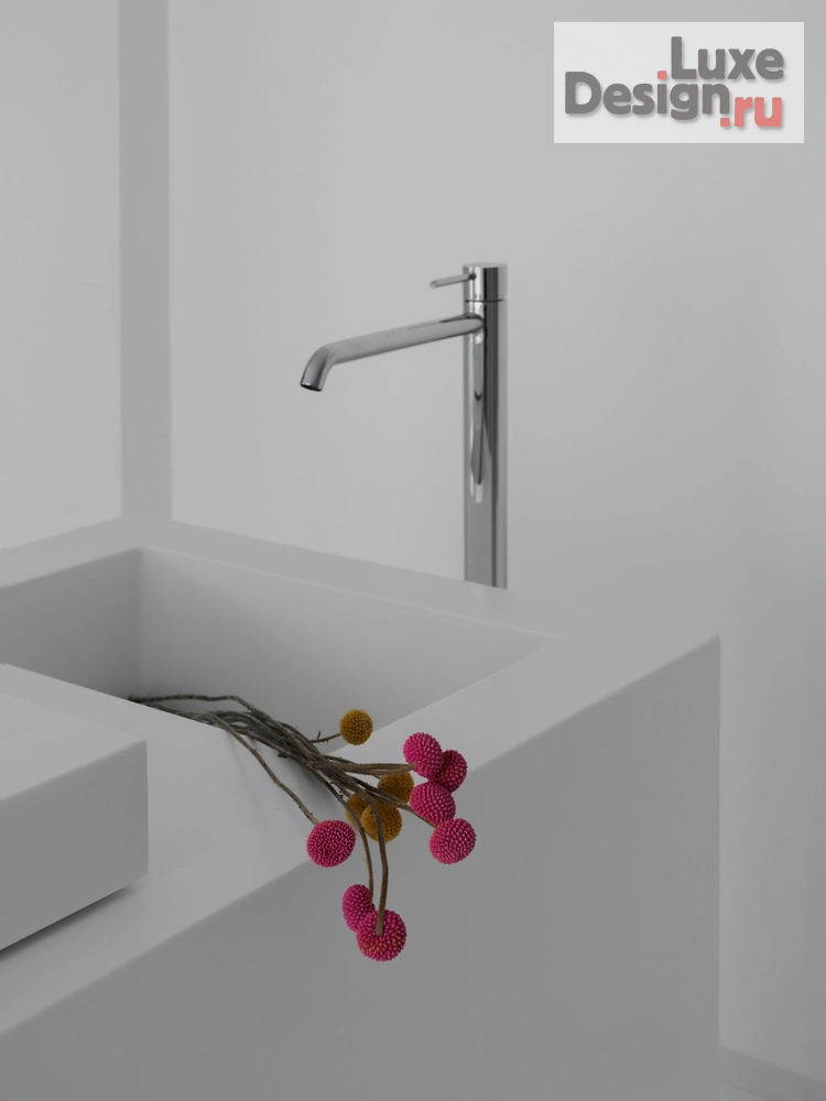 Дизайн интерьера квартиры студии "ONE INT" (фото 2)