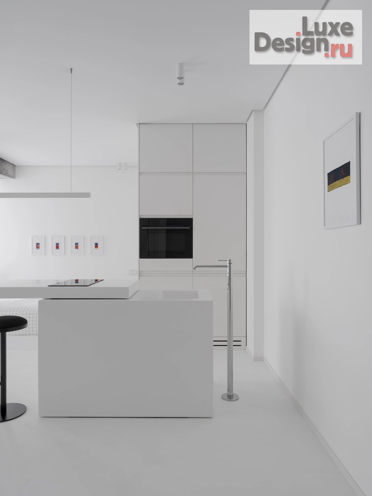 Дизайн интерьера квартиры студии "ONE INT" (фото 1)