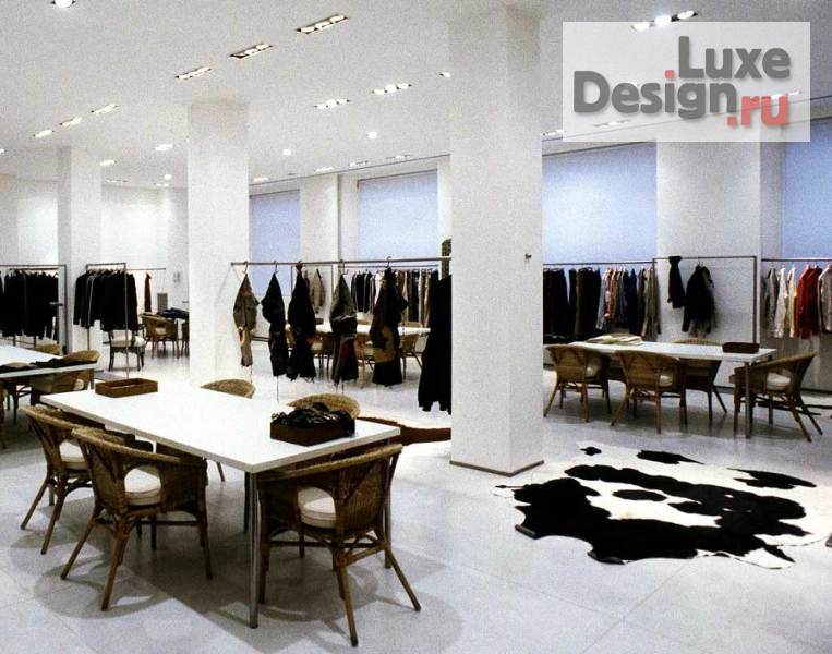 Дизайн интерьера шоу-рума "P.A.R.O.S.H — бутик элитной итальянской одежды 200 кв.м." (фото 1)