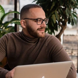 Дизайнер интерьера "Алексей Выходец"